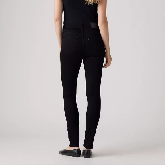 Levi’s Black Skinny Jeans - Picture 4 of 5